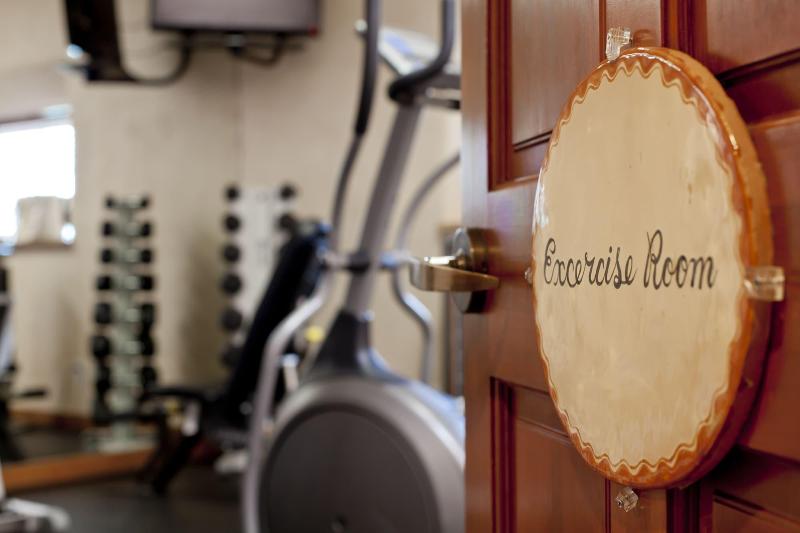 هتل Piñon Court By La Fonda