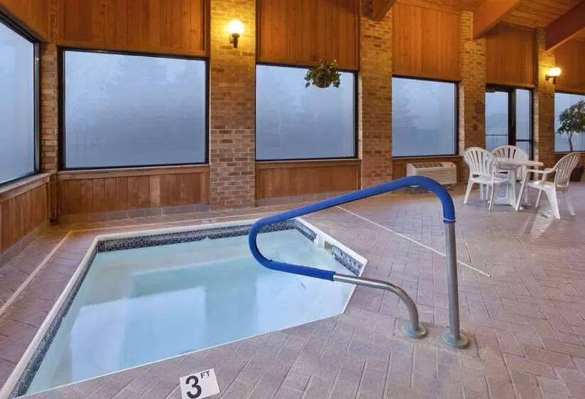 בית מלון כפרי Quality Inn Marshall Near I69