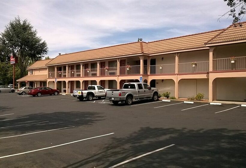 ホテル Econo Lodge