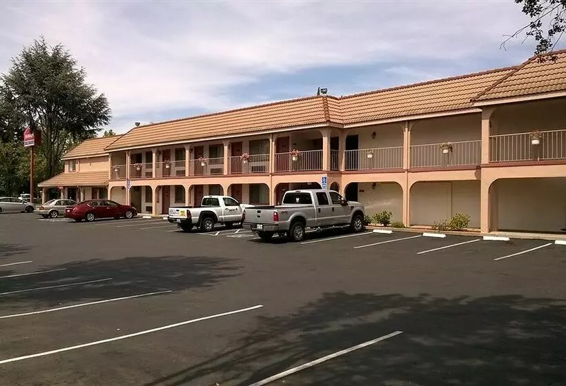 ホテル Econo Lodge