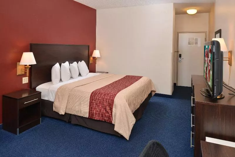 호텔 Red Roof Inn Clyde