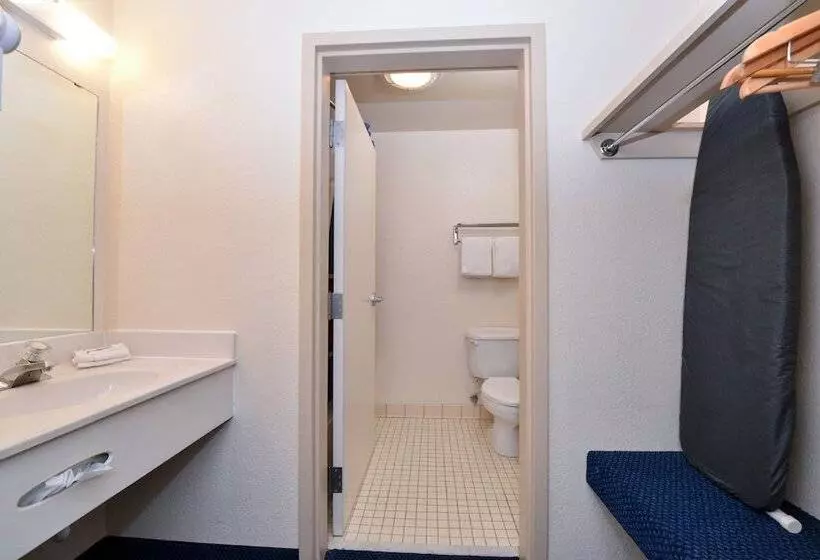 호텔 Red Roof Inn Clyde