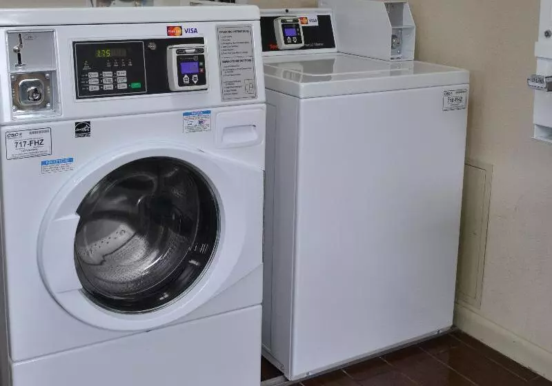 בית מלון כפרי Red Roof Inn Elkhart