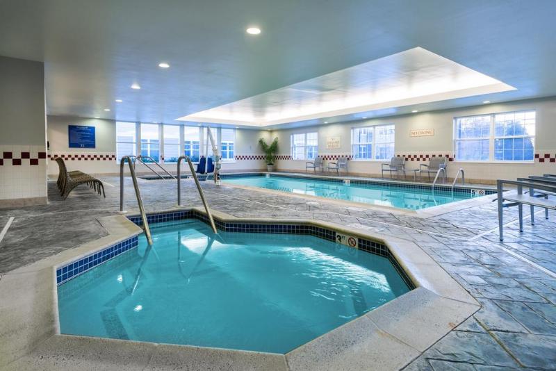 בית מלון כפרי Residence Inn Boston Franklin