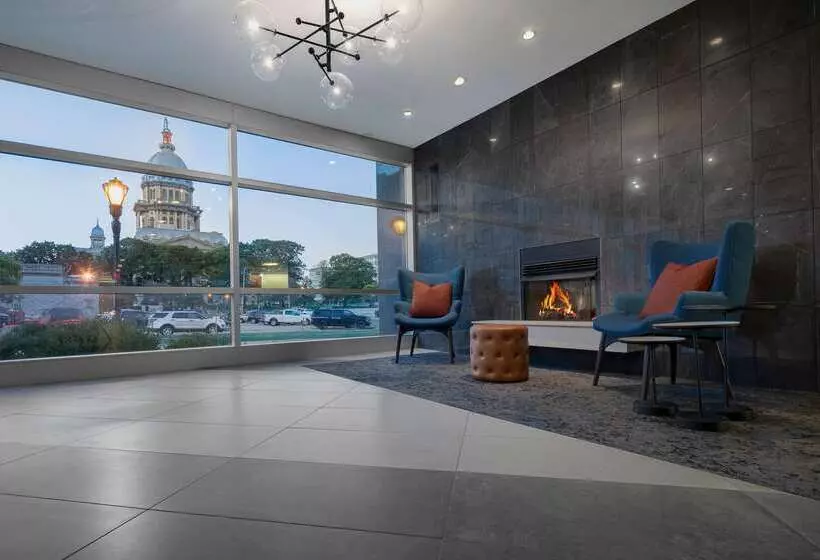 هتل State House Inn