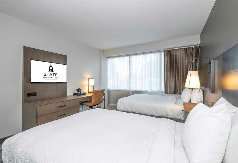 فندق State House Inn
