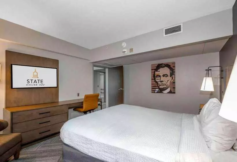 هتل State House Inn
