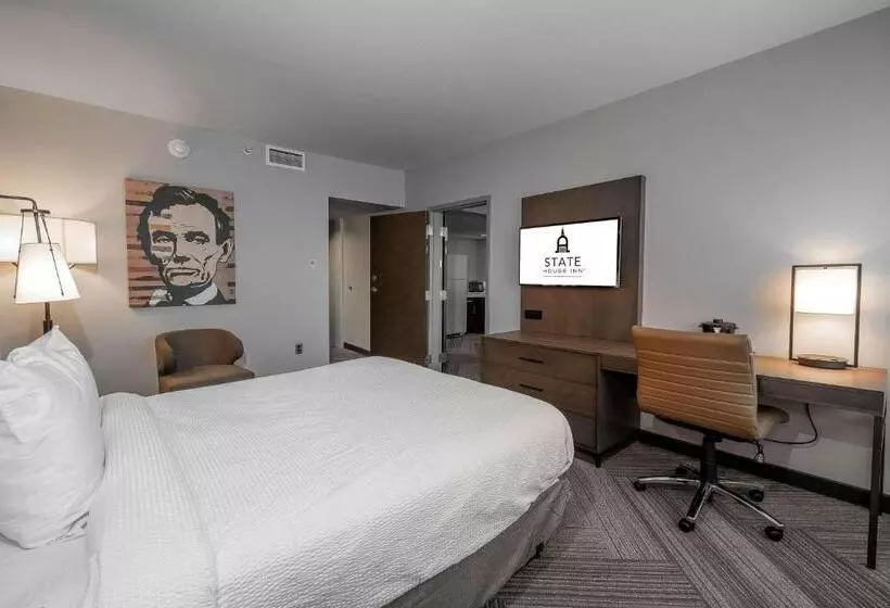 هتل State House Inn