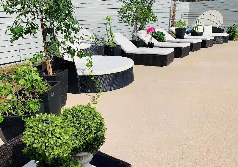 酒店 Stratus Suites Boutique