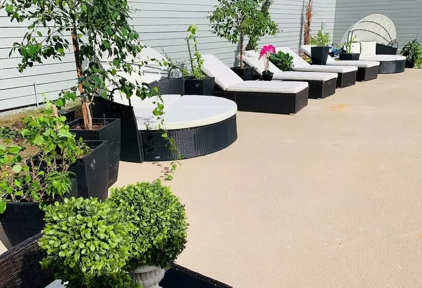 酒店 Stratus Suites Boutique