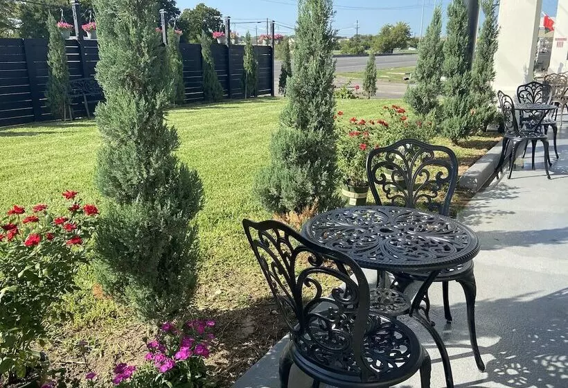 酒店 Stratus Suites Boutique