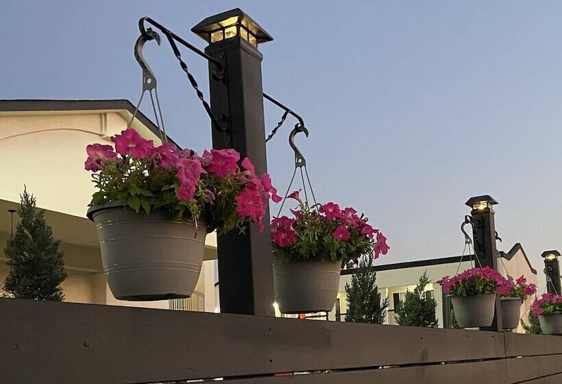 هتل Stratus Suites Boutique