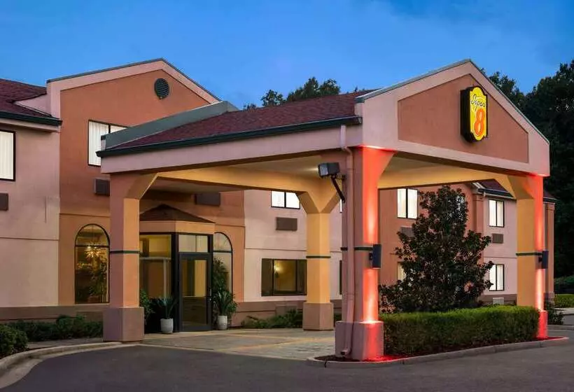 هتل Super 8 By Wyndham Clinton