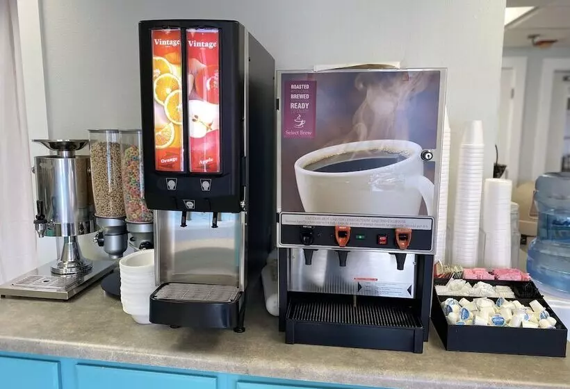 호텔 The Islander Inn