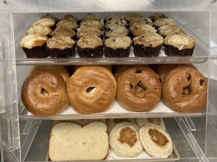 酒店 The Islander Inn