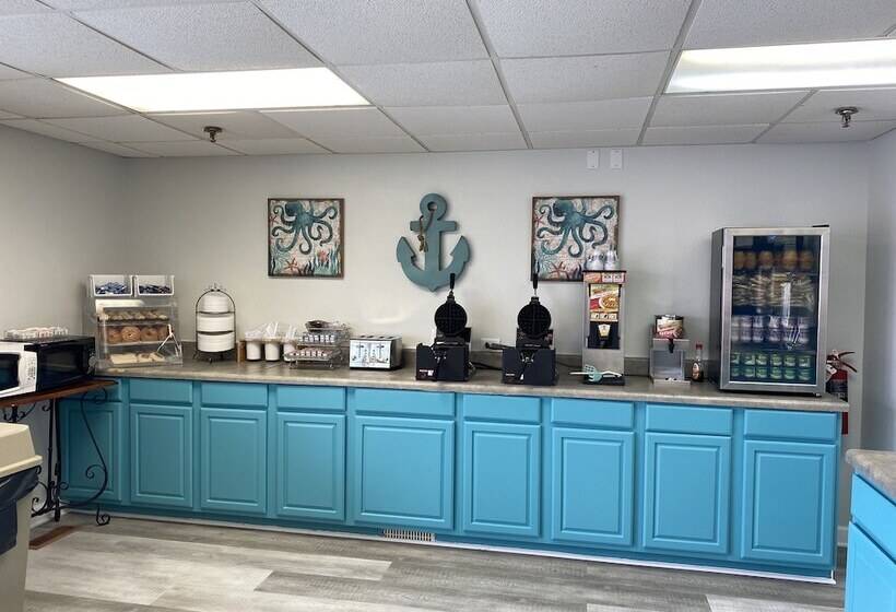 酒店 The Islander Inn