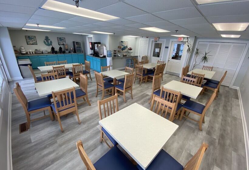 酒店 The Islander Inn