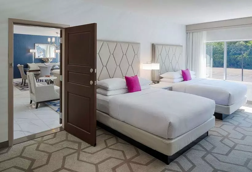 酒店 The Kingsley Bloomfield Hills  A Doubletree By Hilton