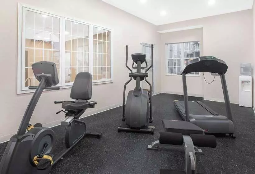 Microtel Inn And Suites By Wyndham Appleton