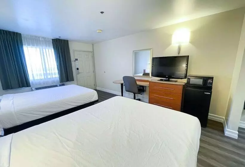 Motel 6 Barstow, Ca I15 And Lenwood Road