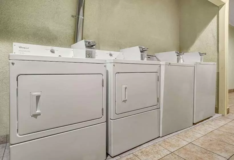 Motel 6 Lester Philadelphia Airport