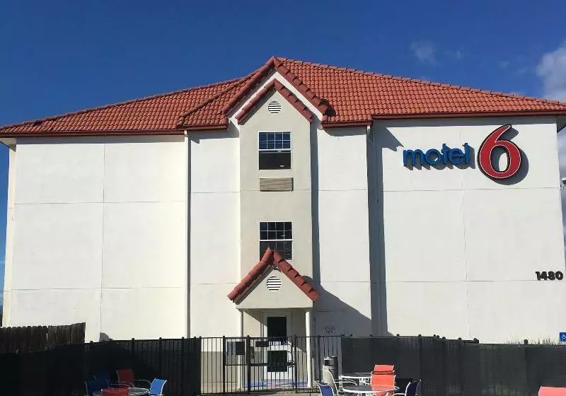 Motel 6 dixon, Ca