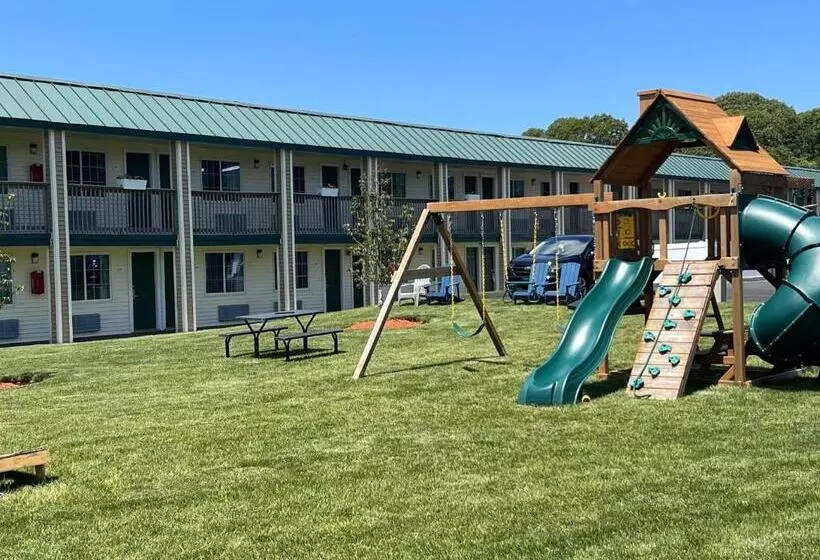 مُتل Sunbird Cape Cod Resort