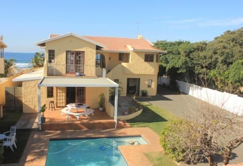 فندق صغير Glenashley Beach Accommodation B&b And Backpackers