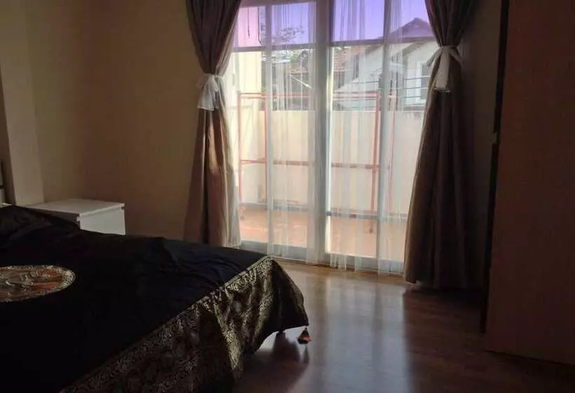 Aamiaismajoitus (B&B) Bann Dao