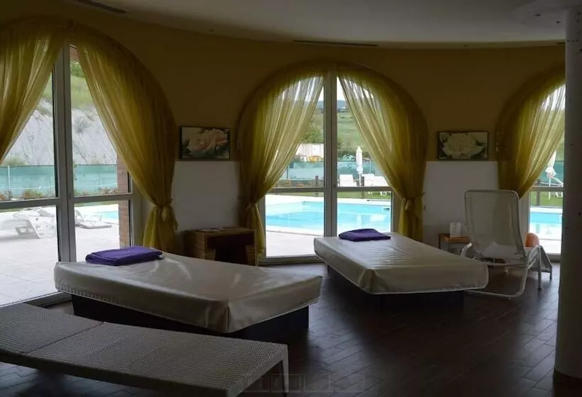 Aamiaismajoitus (B&B) Golf Valcurone