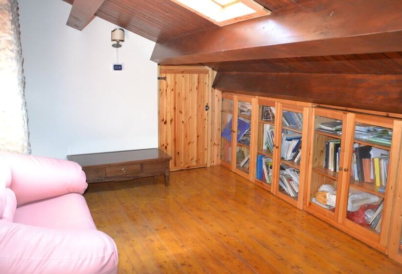 ベッドアンドブレックファースト La Roccia