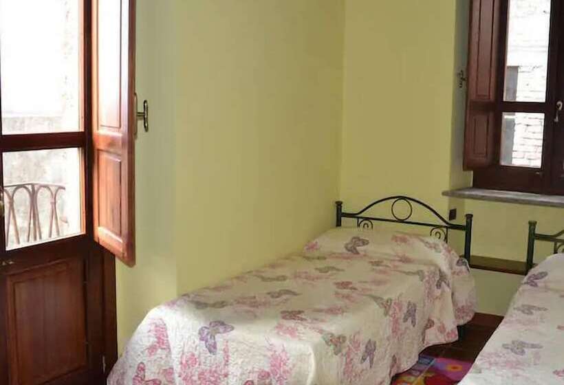 ベッドアンドブレックファースト La Roccia