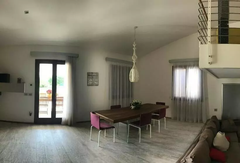 Aamiaismajoitus (B&B) Niifty Intera Villa Piscina Relax Idromassaggio E Sauna