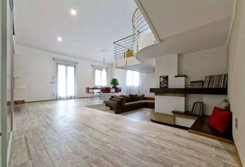 Aamiaismajoitus (B&B) Niifty Intera Villa Piscina Relax Idromassaggio E Sauna