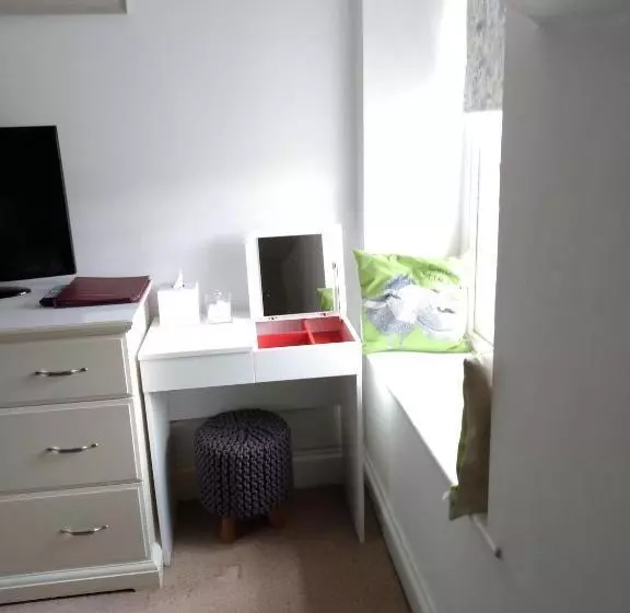 Aamiaismajoitus (B&B) The Lakes B And B