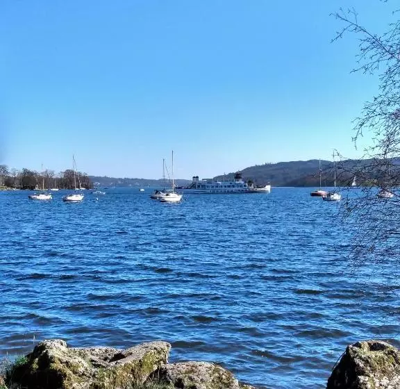 Aamiaismajoitus (B&B) The Lakes B And B