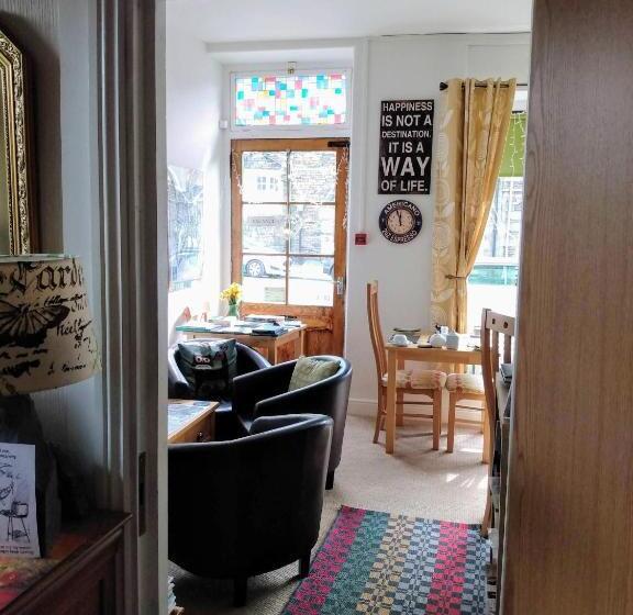 Bed and Breakfast The Lakes B And B