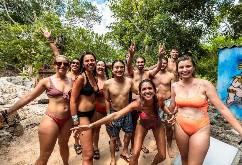 Che Nomadas Mérida Hostel Adults Only