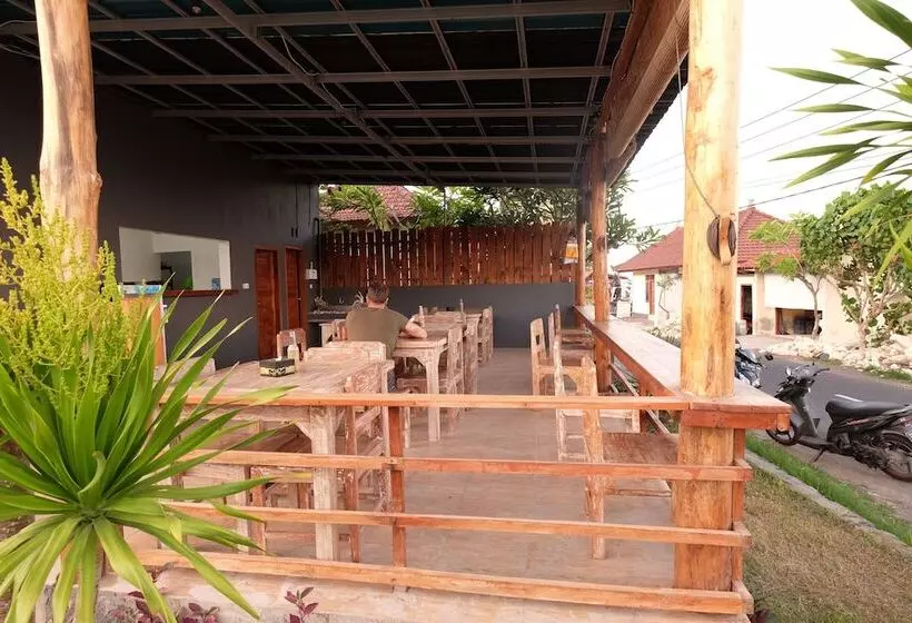 ホテル Adara Beach Huts