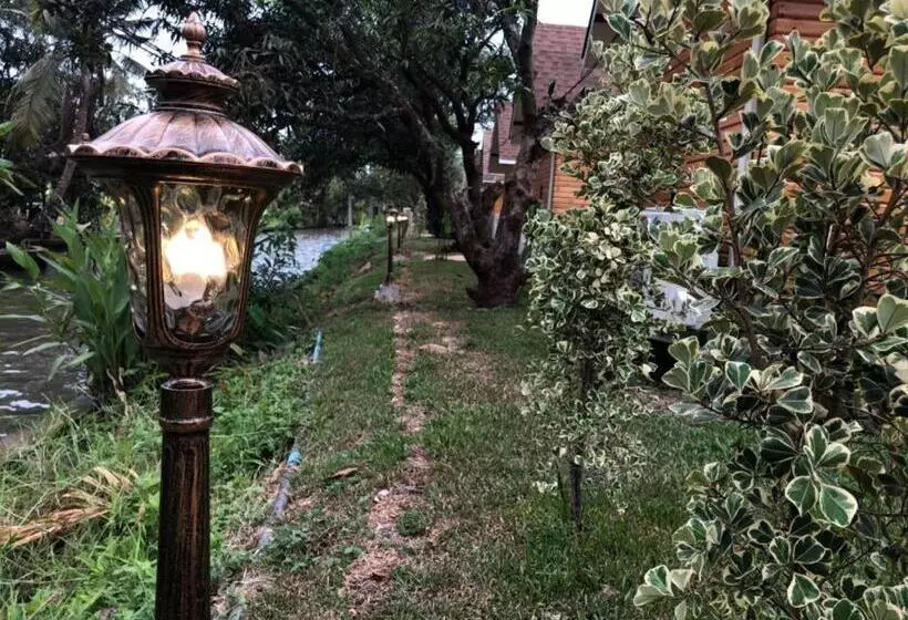 Hotelli Chang Puak Resort Damnoen Saduak