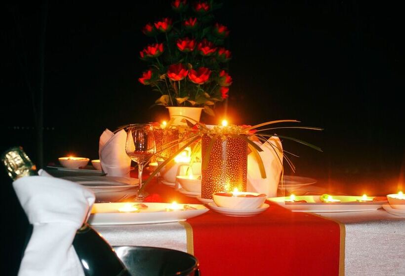 酒店 Coorg Jungle Camp Backwater Resort