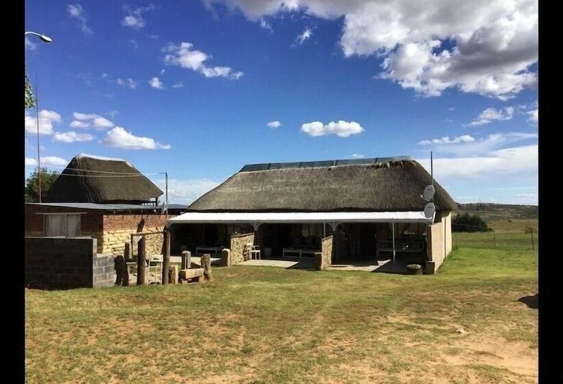 ホテル Ladybrand Khaya Farm Lodge