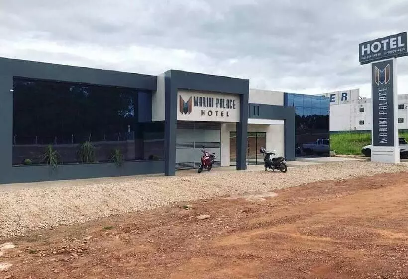 Hotelli Marini Palace