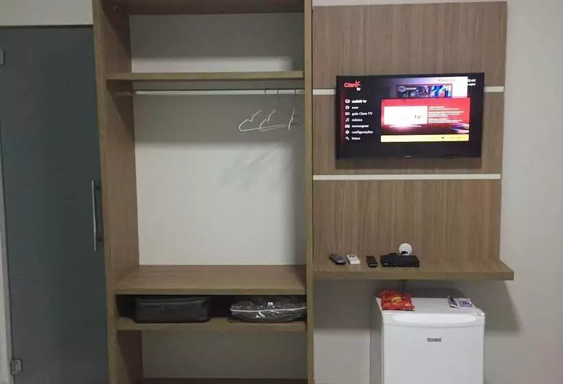 Hotelli Marini Palace