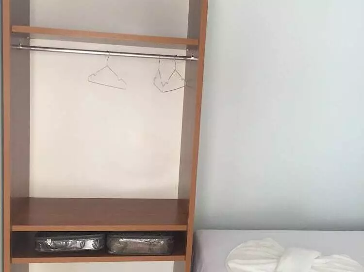 Hotelli Marini Palace