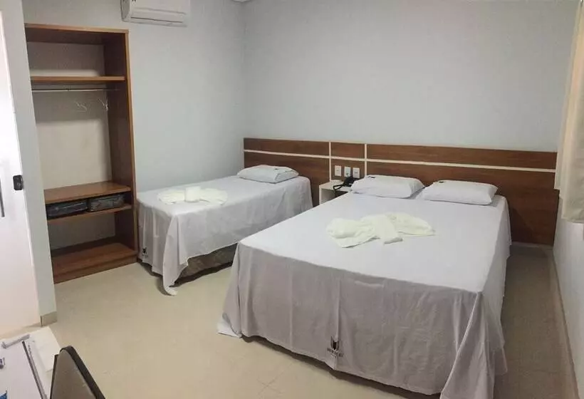 Hotelli Marini Palace