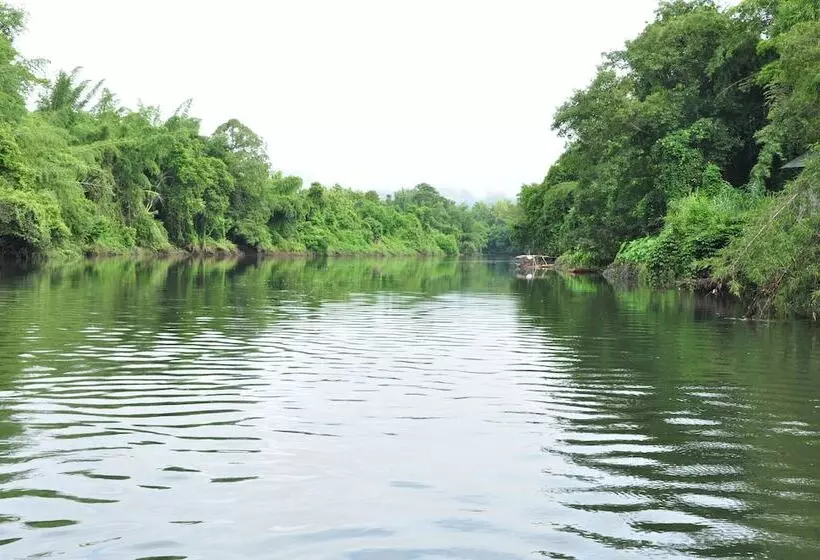 Hotelli Mek Kiri Riverkwai Resort Sha