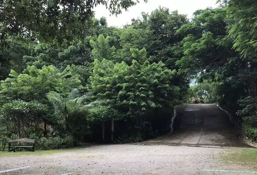 Hotelli Mek Kiri Riverkwai Resort Sha