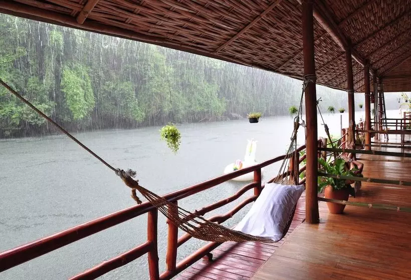 Hotelli Mek Kiri Riverkwai Resort Sha