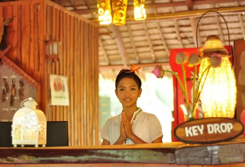 Hotelli Mek Kiri Riverkwai Resort Sha